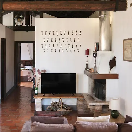 Country Loft At Palazzo Di Bagnaia Farm stay Castel del Piano (Perugia)